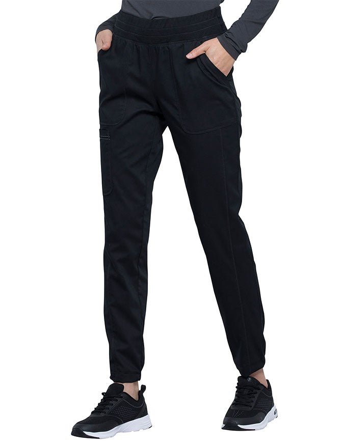 Cherokee Workwear Revolution Women's Natural Rise Tapered Leg Jogger Pant Black